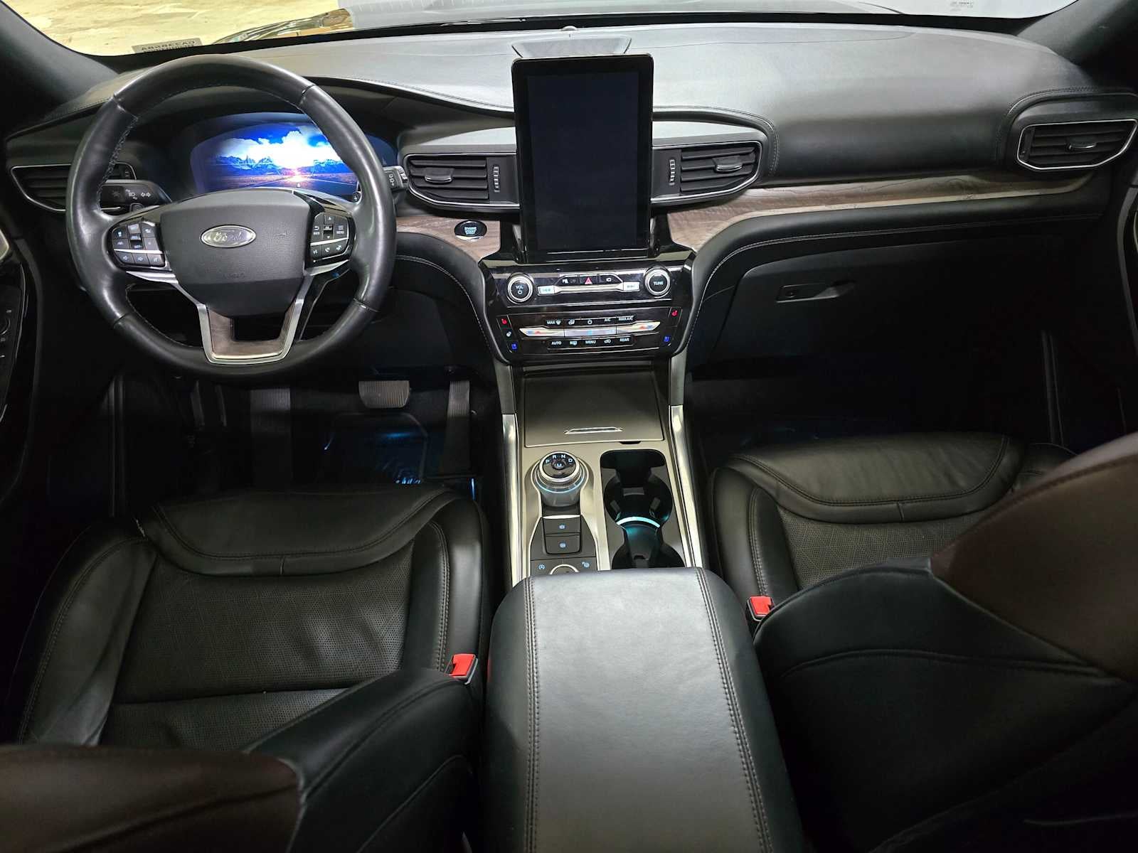 2021 Ford Explorer Platinum