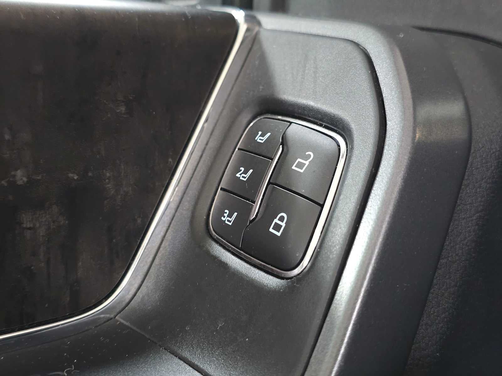 2023 Ford Super Duty F-350 SRW Pickup LARIAT