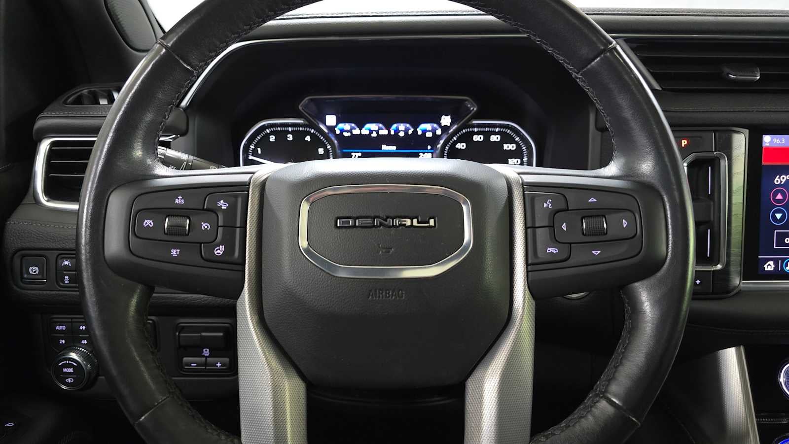 2021 GMC Yukon Denali Denali