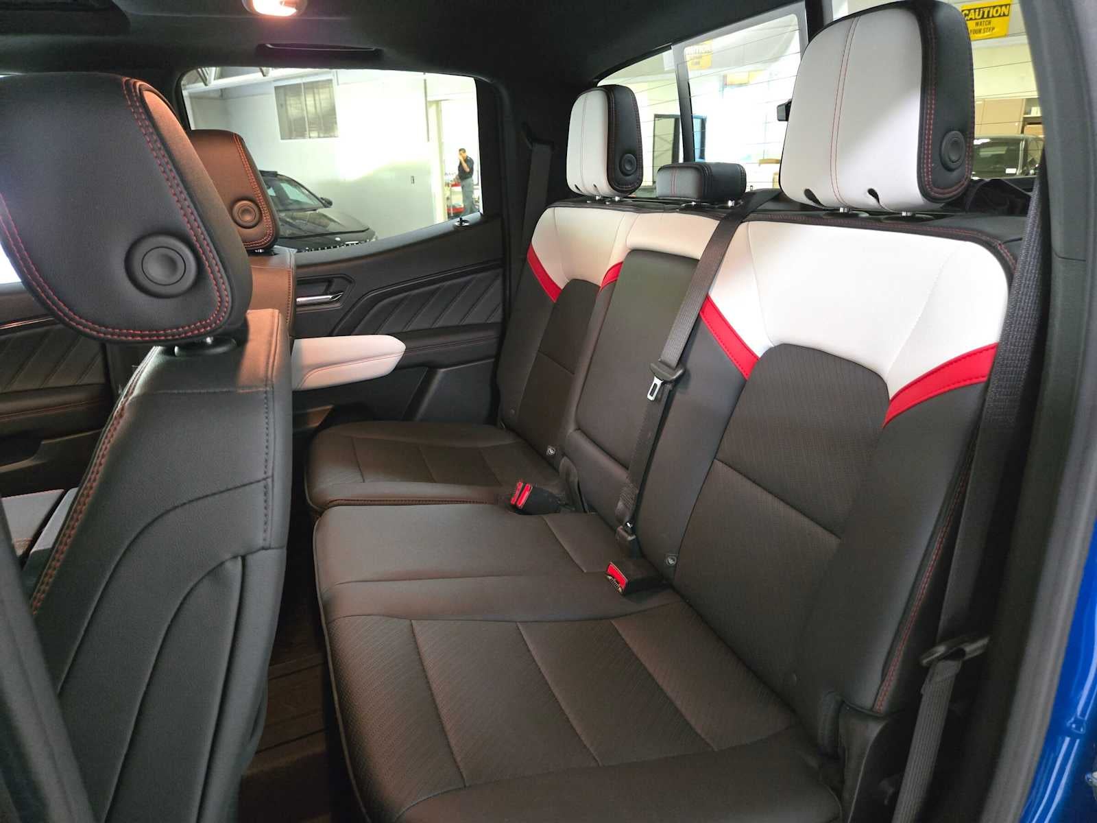 2024 GMC Canyon 4WD AT4X
