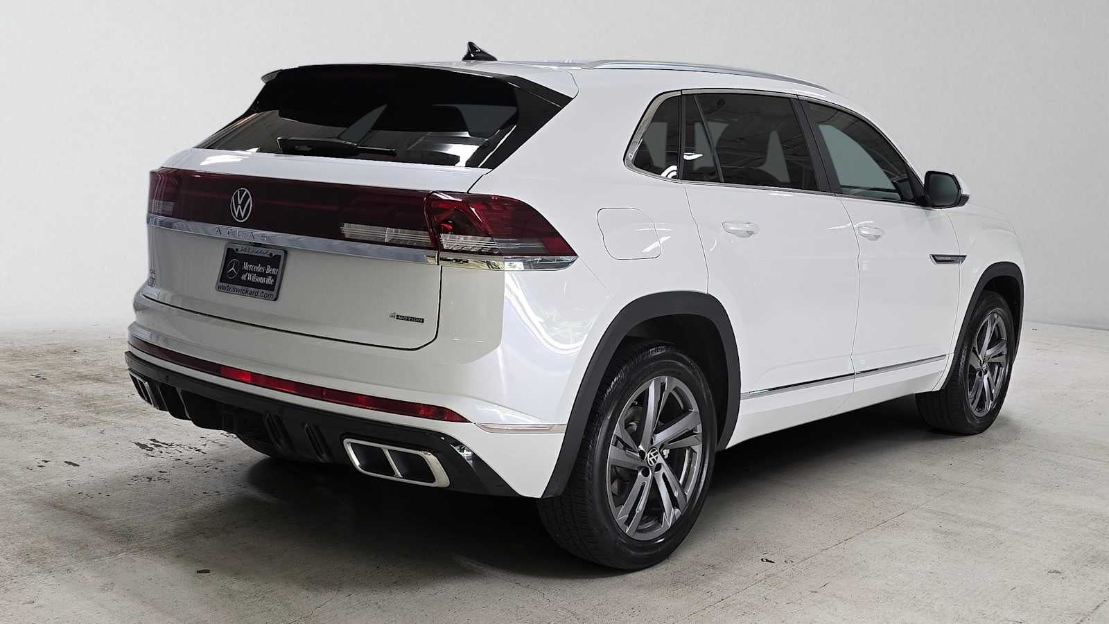 2024 Volkswagen Atlas Cross Sport 2.0T SEL R-Line