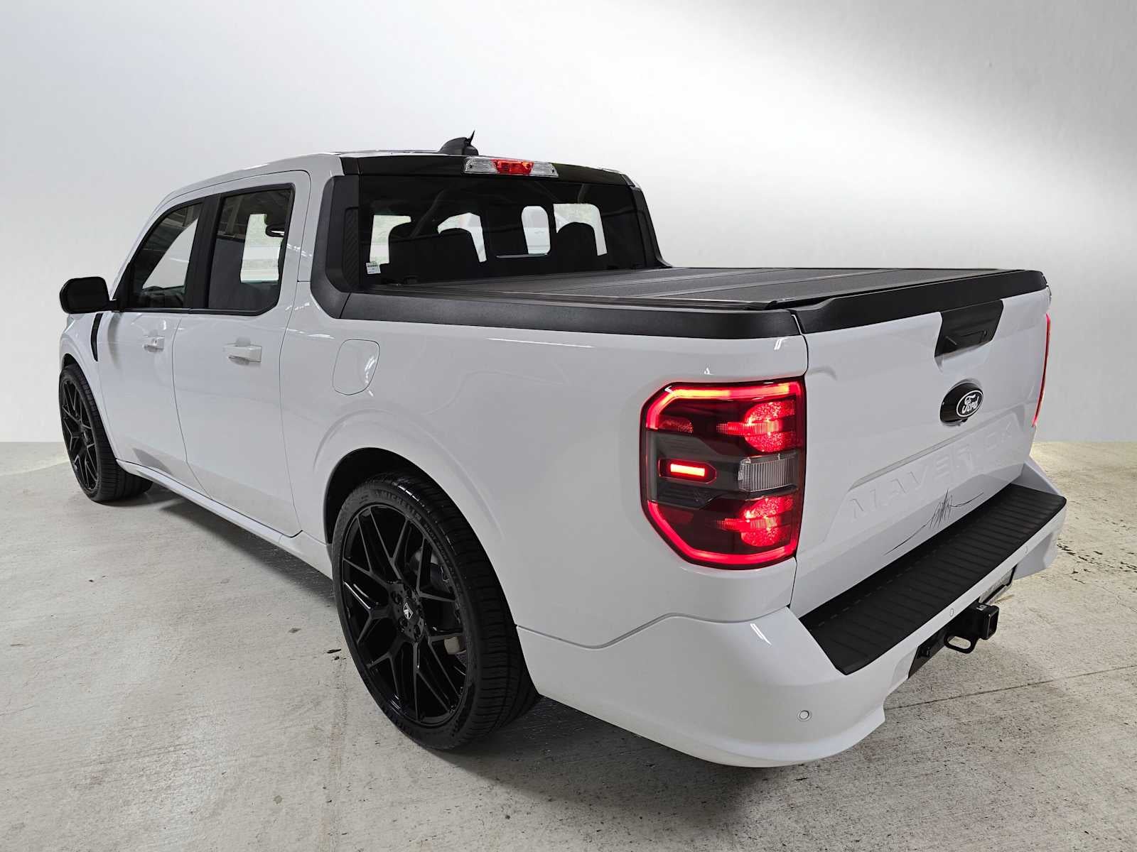 2025 Ford Maverick Lobo High