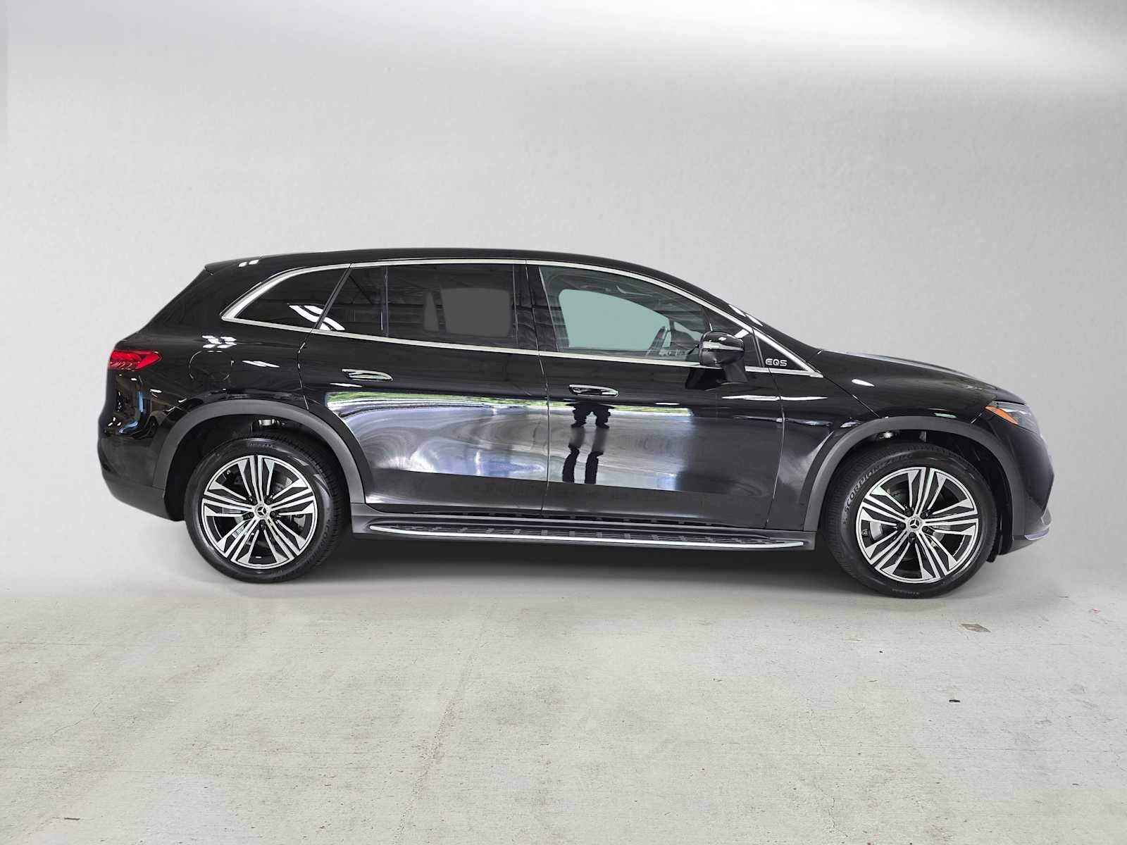 Certified 2024 Mercedes-Benz EQS SUV Base with VIN 4JGDM2EBXRA033313 for sale in Tualatin, OR