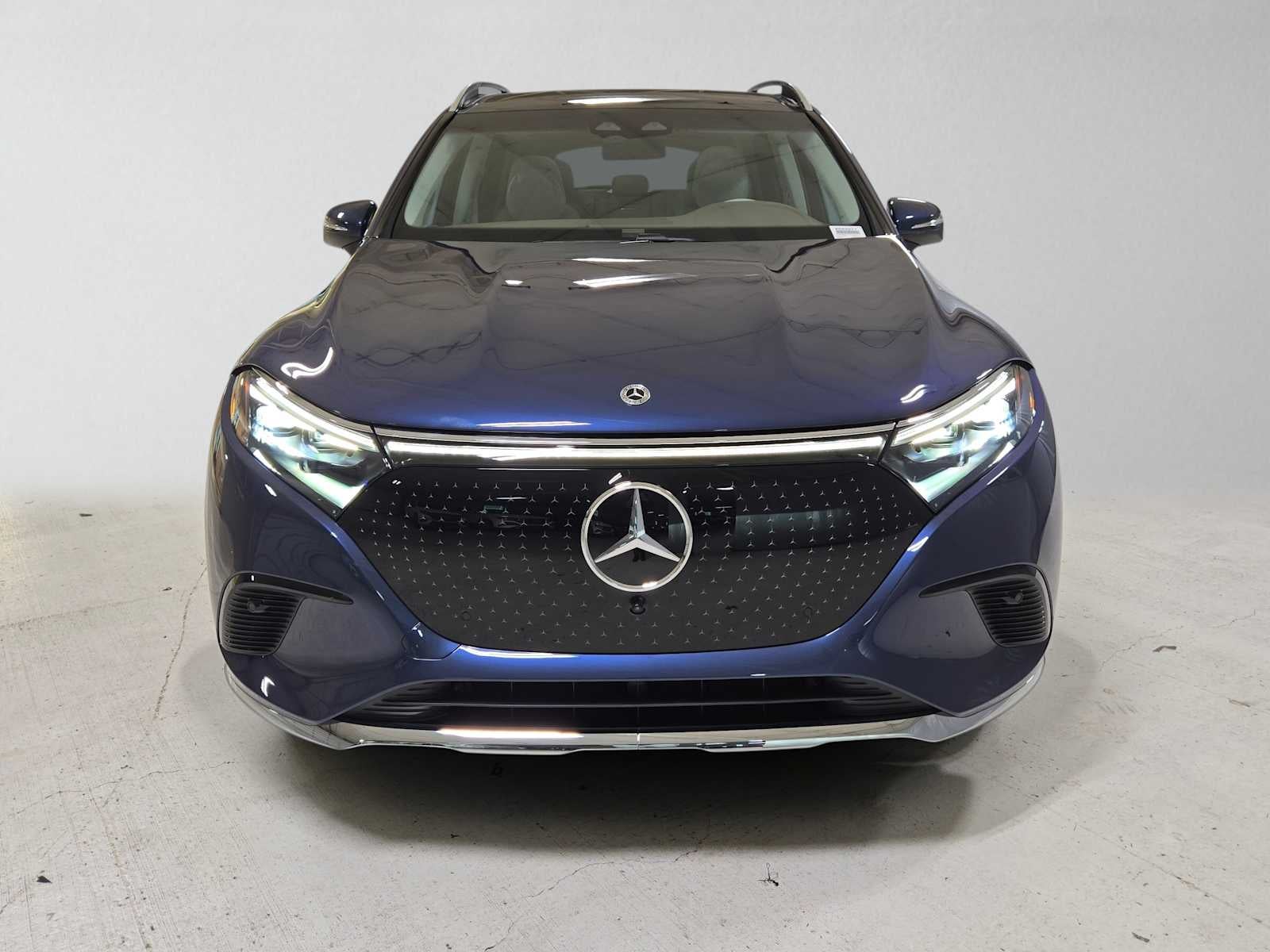 2027 Mercedes-Benz EQS 400 4MATIC® SUV