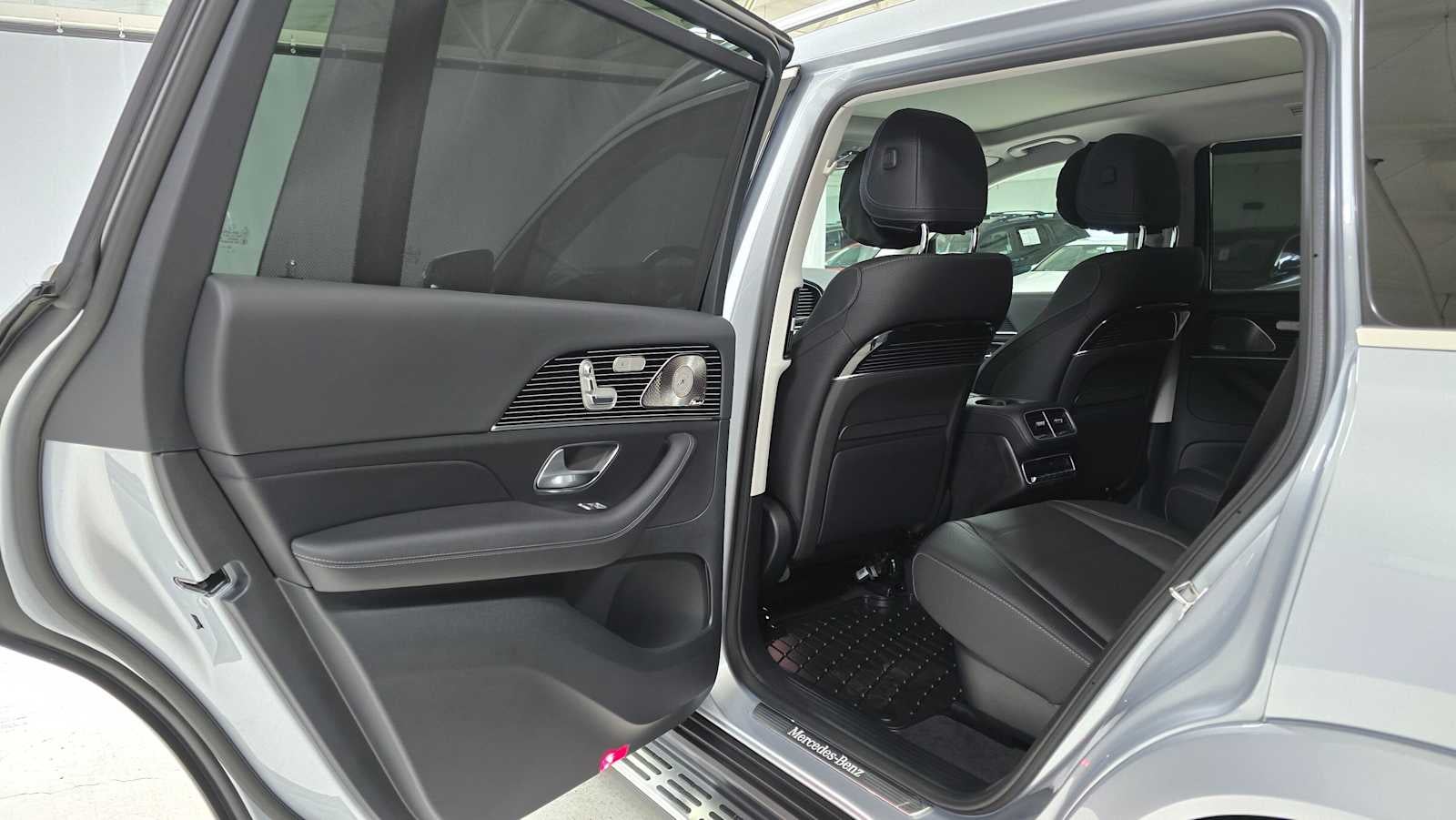 2026 Mercedes-Benz GLS 450 GLS 450