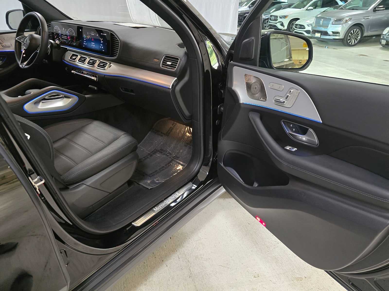2025 Mercedes-Benz GLS 450 4MATIC® SUV