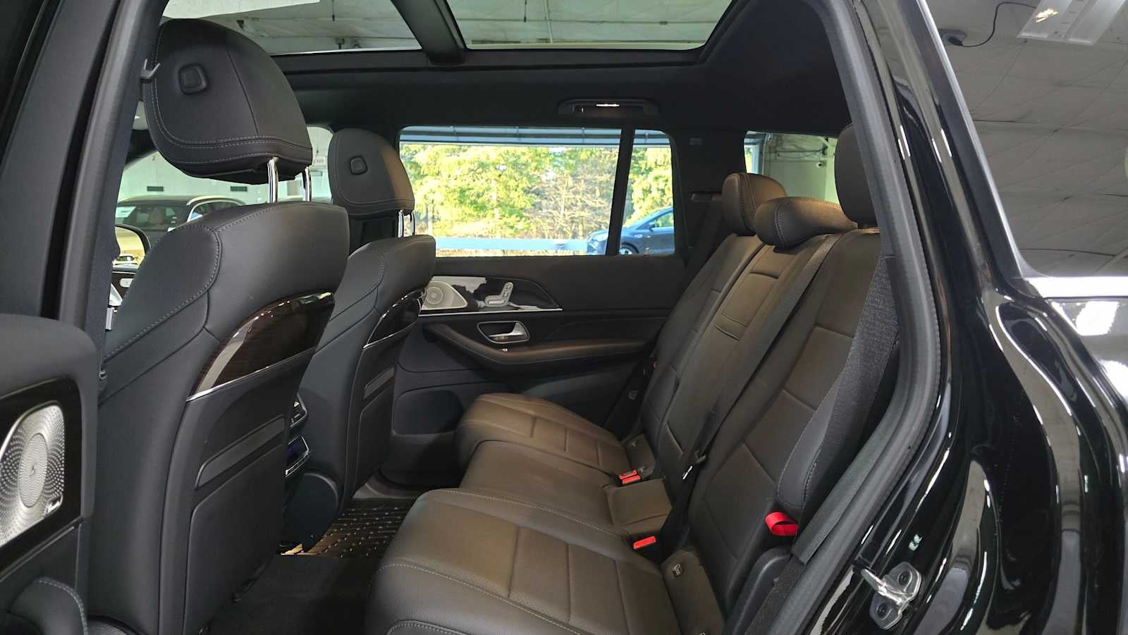 2025 Mercedes-Benz GLS 450 4MATIC® SUV