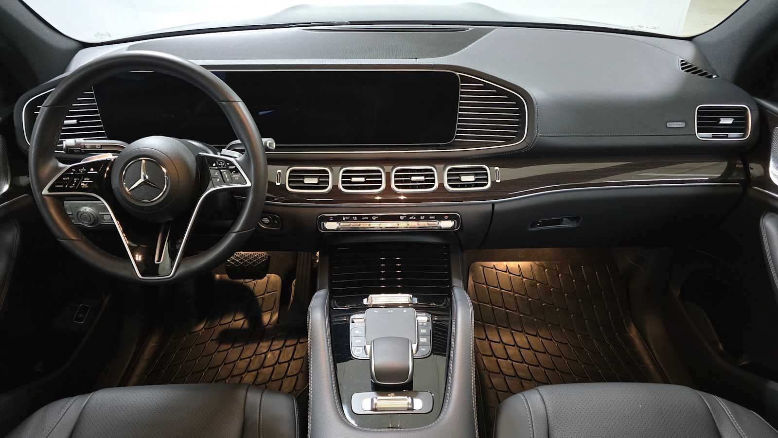 2025 Mercedes-Benz GLS 450 4MATIC® SUV