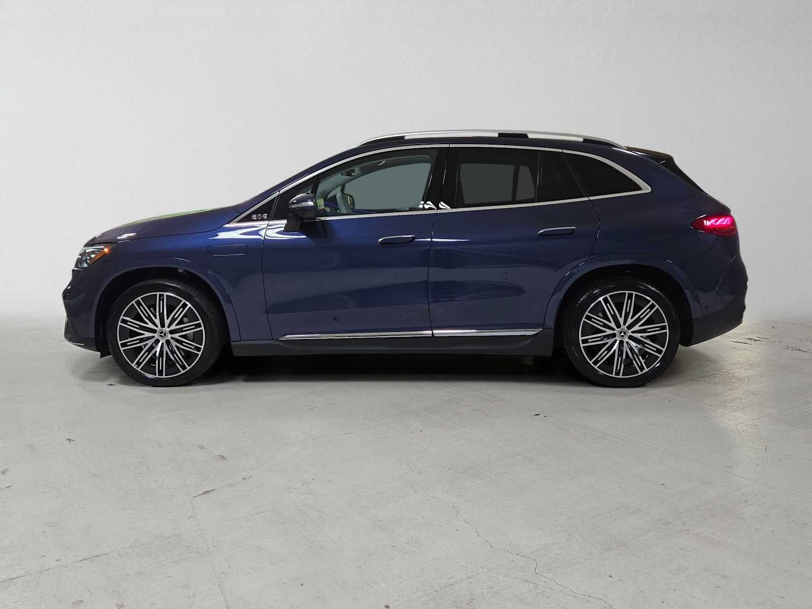 2027 Mercedes-Benz EQE 320 4MATIC® SUV