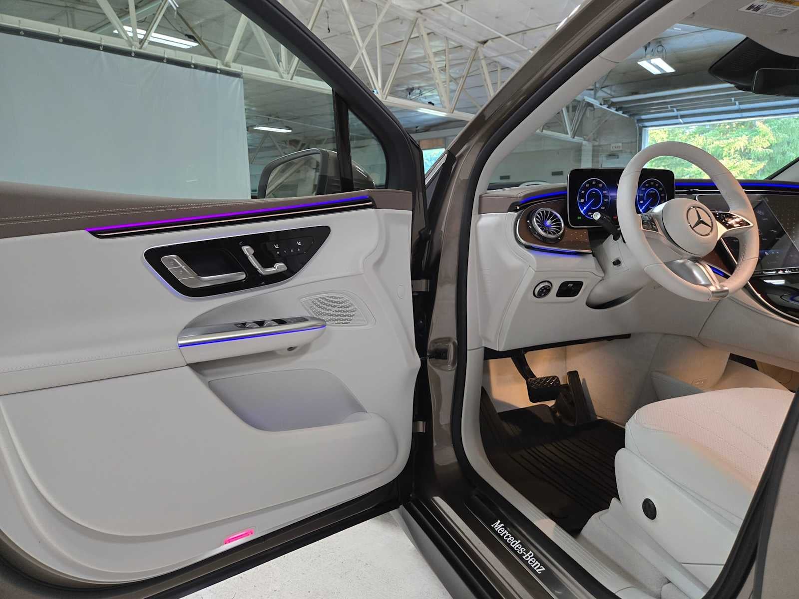 2027 Mercedes-Benz EQE 320 4MATIC® SUV