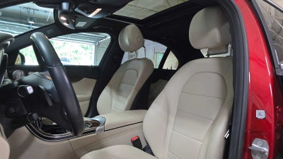 2018 Mercedes-Benz C 300 Sedan