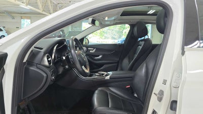 2016 Mercedes-Benz C 300 C 300