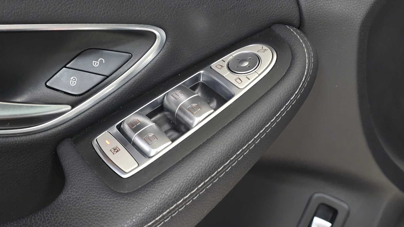 2016 Mercedes-Benz C 300 C 300