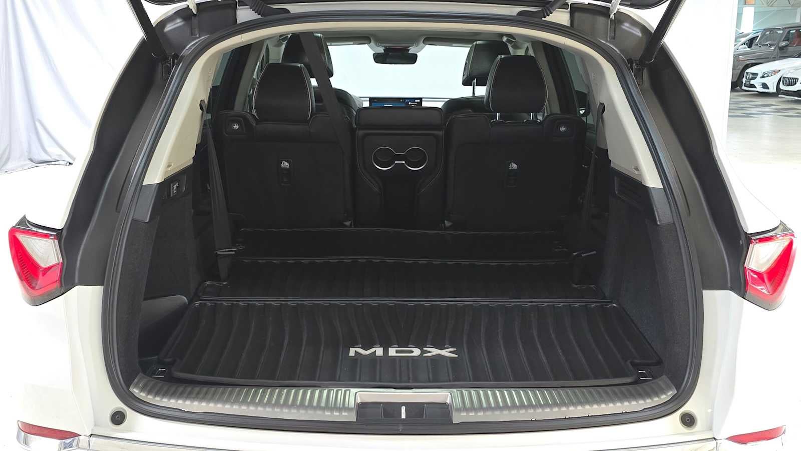 2023 Acura MDX w/Advance Package