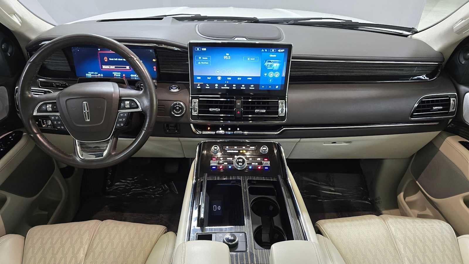 2023 Lincoln Navigator Black Label