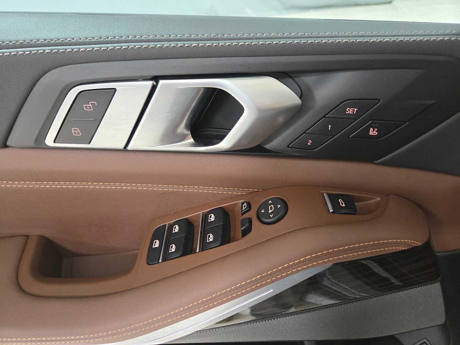 2025 BMW X5 xDrive50e xDrive50e