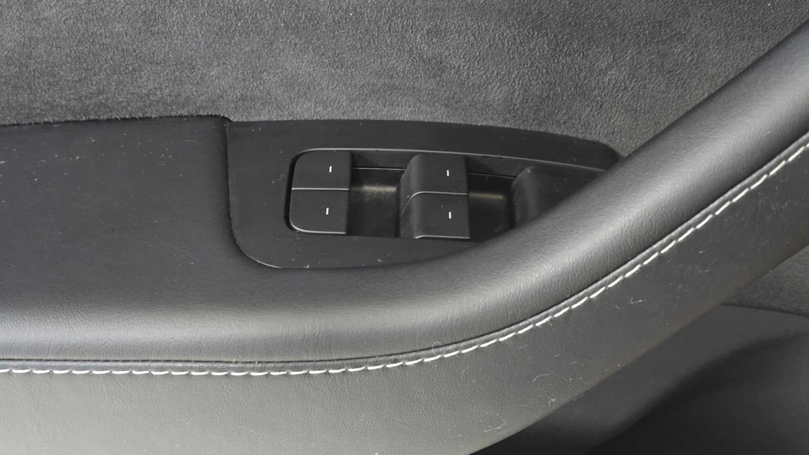 2023 Tesla Model 3 RWD