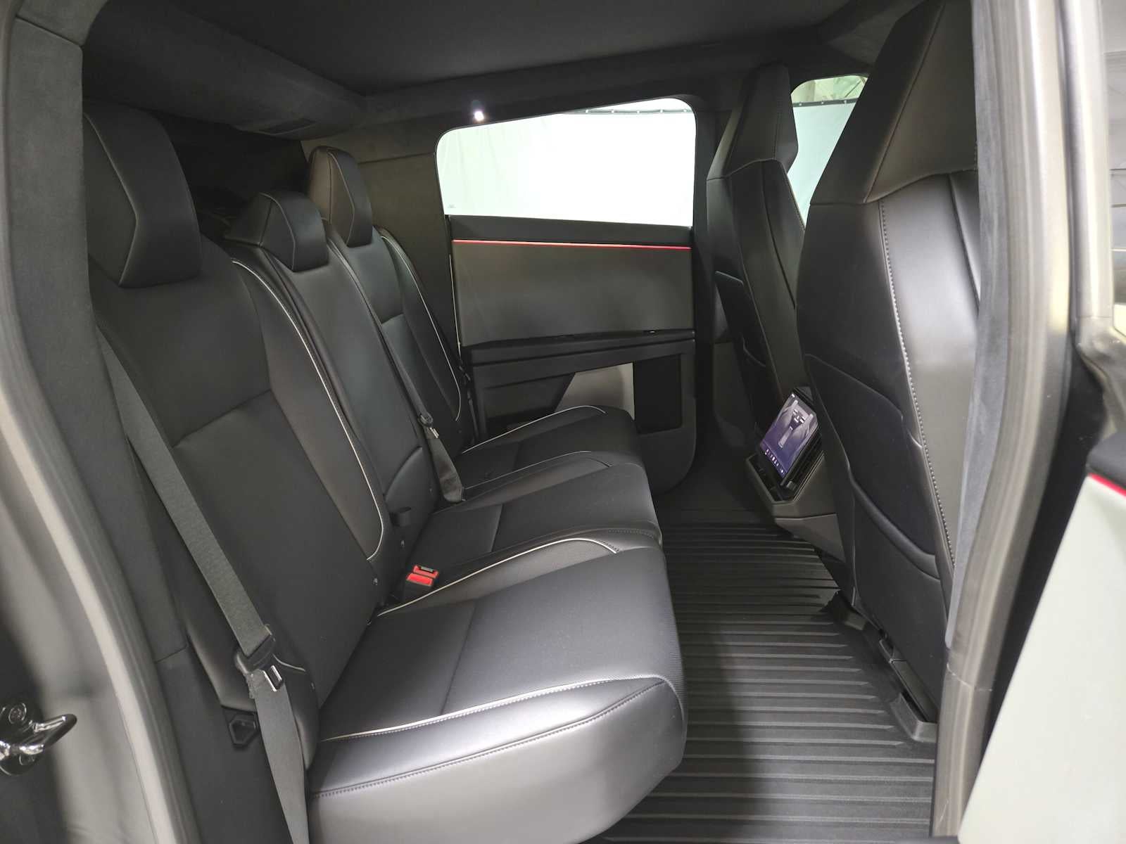 2025 Tesla Cybertruck AWD