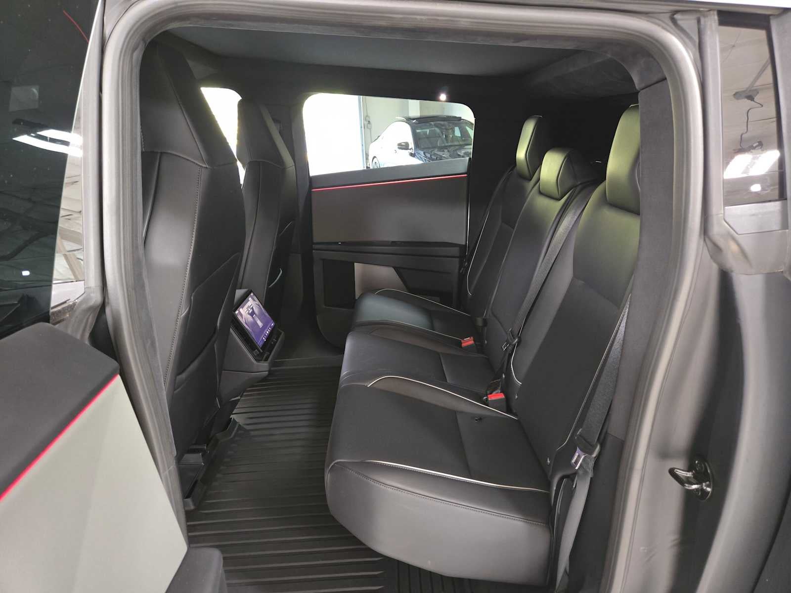 2025 Tesla Cybertruck AWD