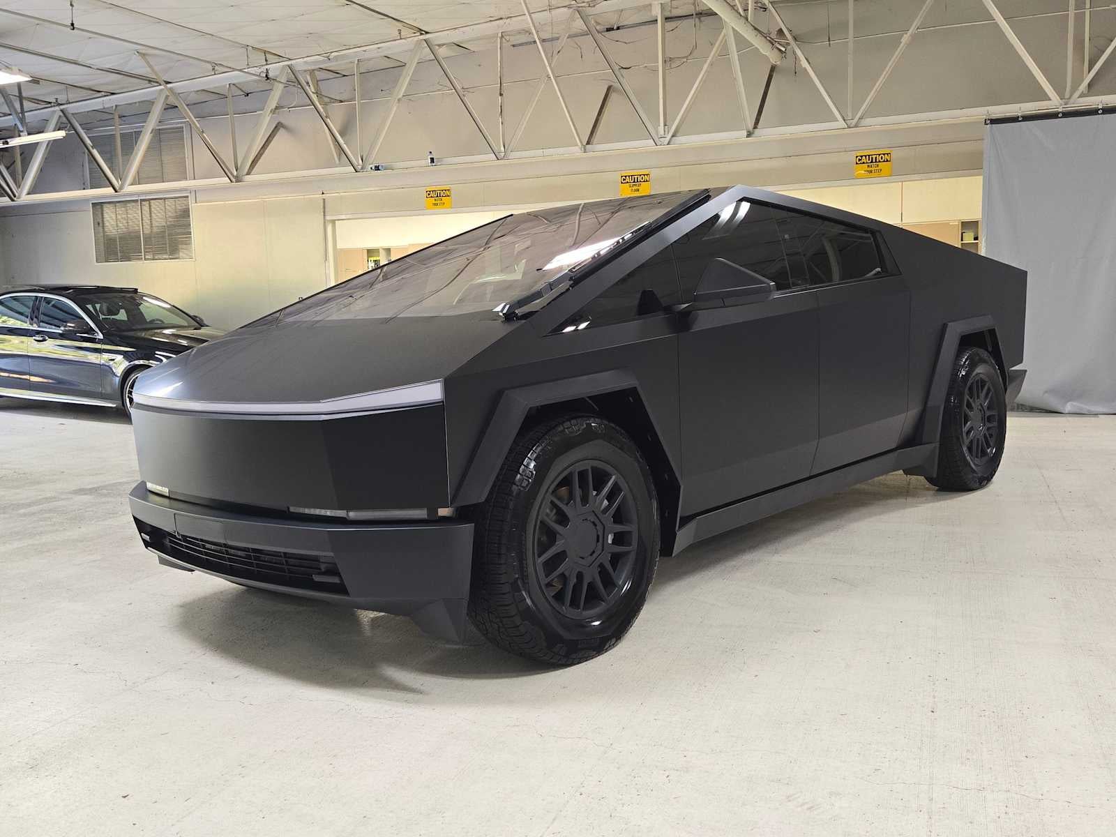 2025 Tesla Cybertruck AWD