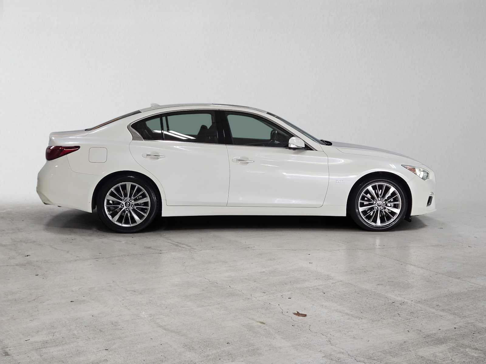 Used 2018 INFINITI Q50 LUXE with VIN JN1EV7AR4JM434724 for sale in Tualatin, OR