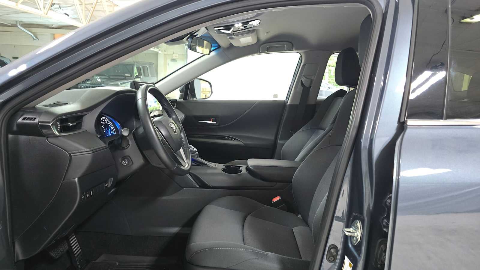 2023 Toyota Venza LE