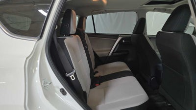 2017 Toyota RAV4 Hybrid XLE