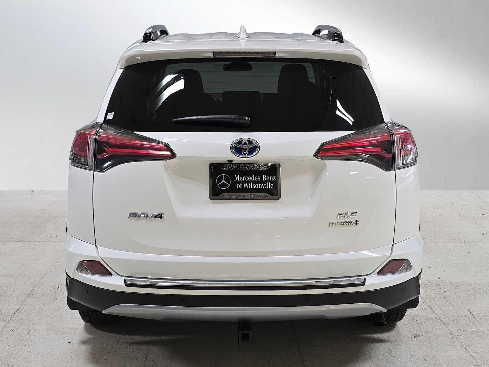 2017 Toyota RAV4 Hybrid XLE