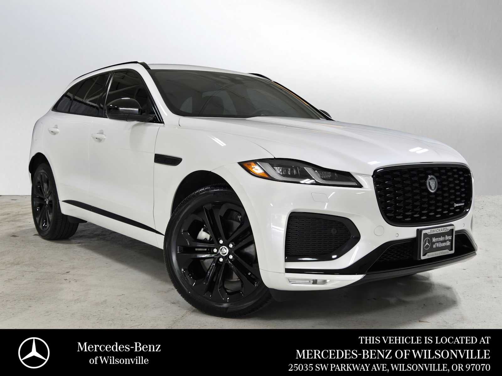 2024 Jaguar F-PACE P250 R-Dynamic S's photo