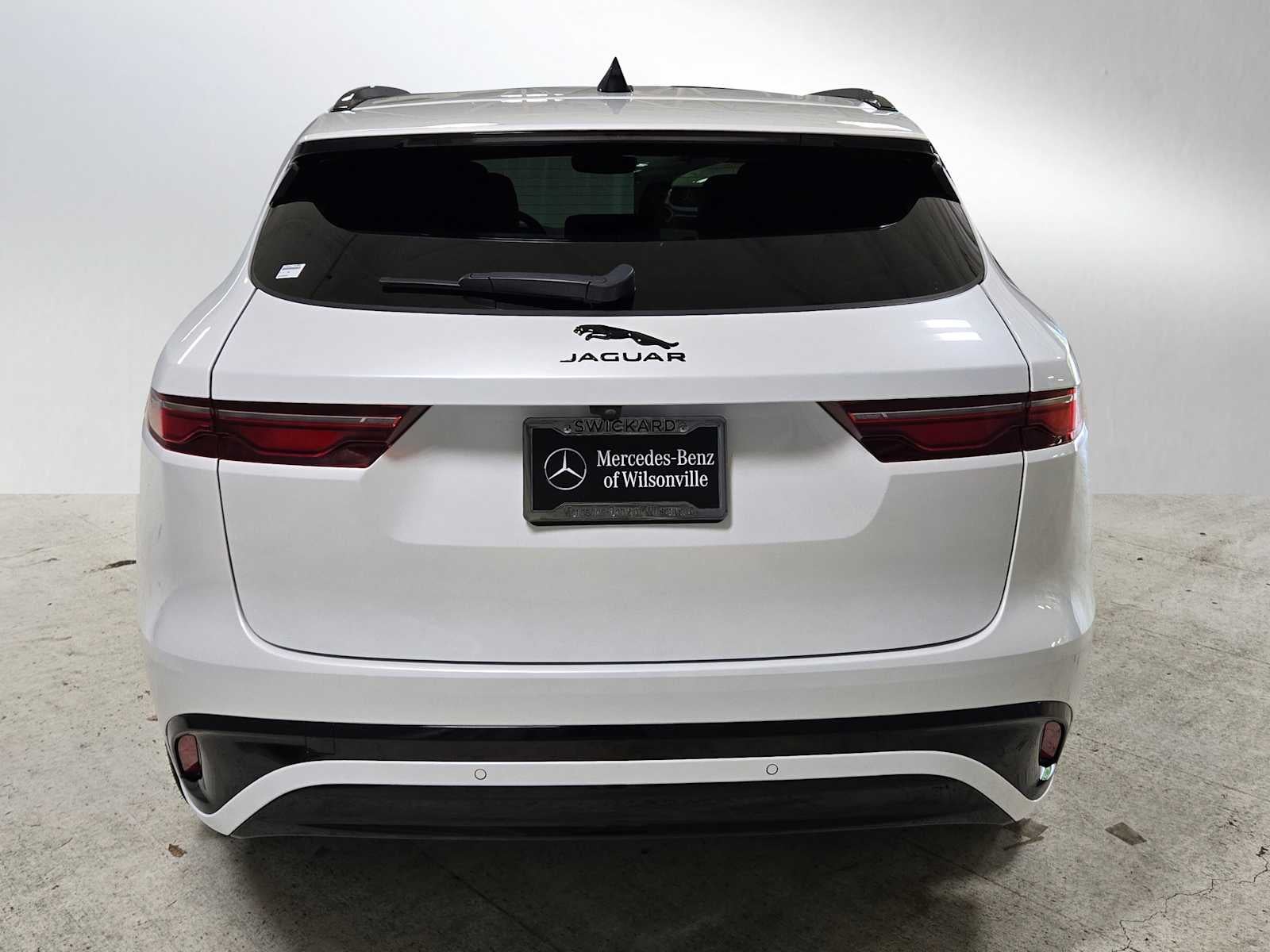 2024 Jaguar F-PACE R-Dynamic S