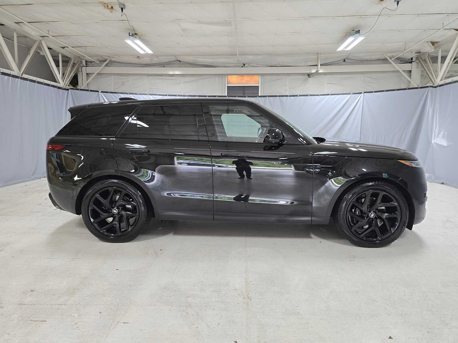 2024 Land Rover Range Rover Sport SE