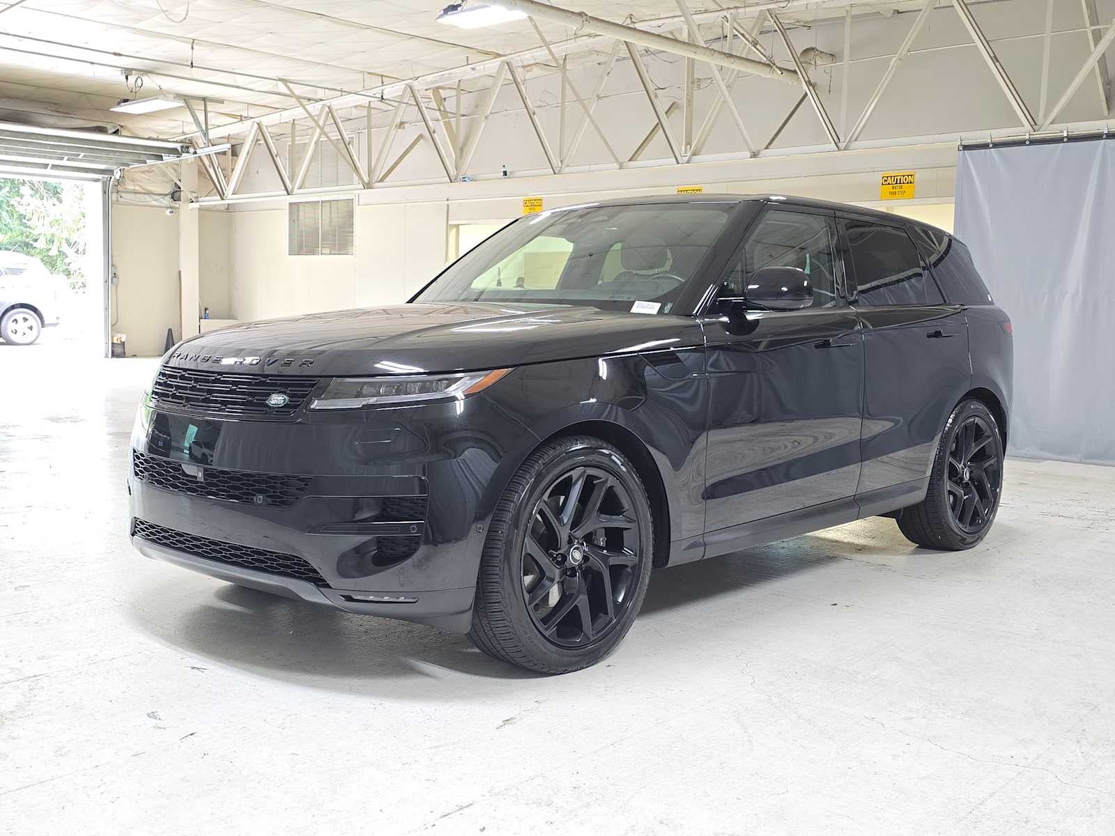 2024 Land Rover Range Rover Sport SE