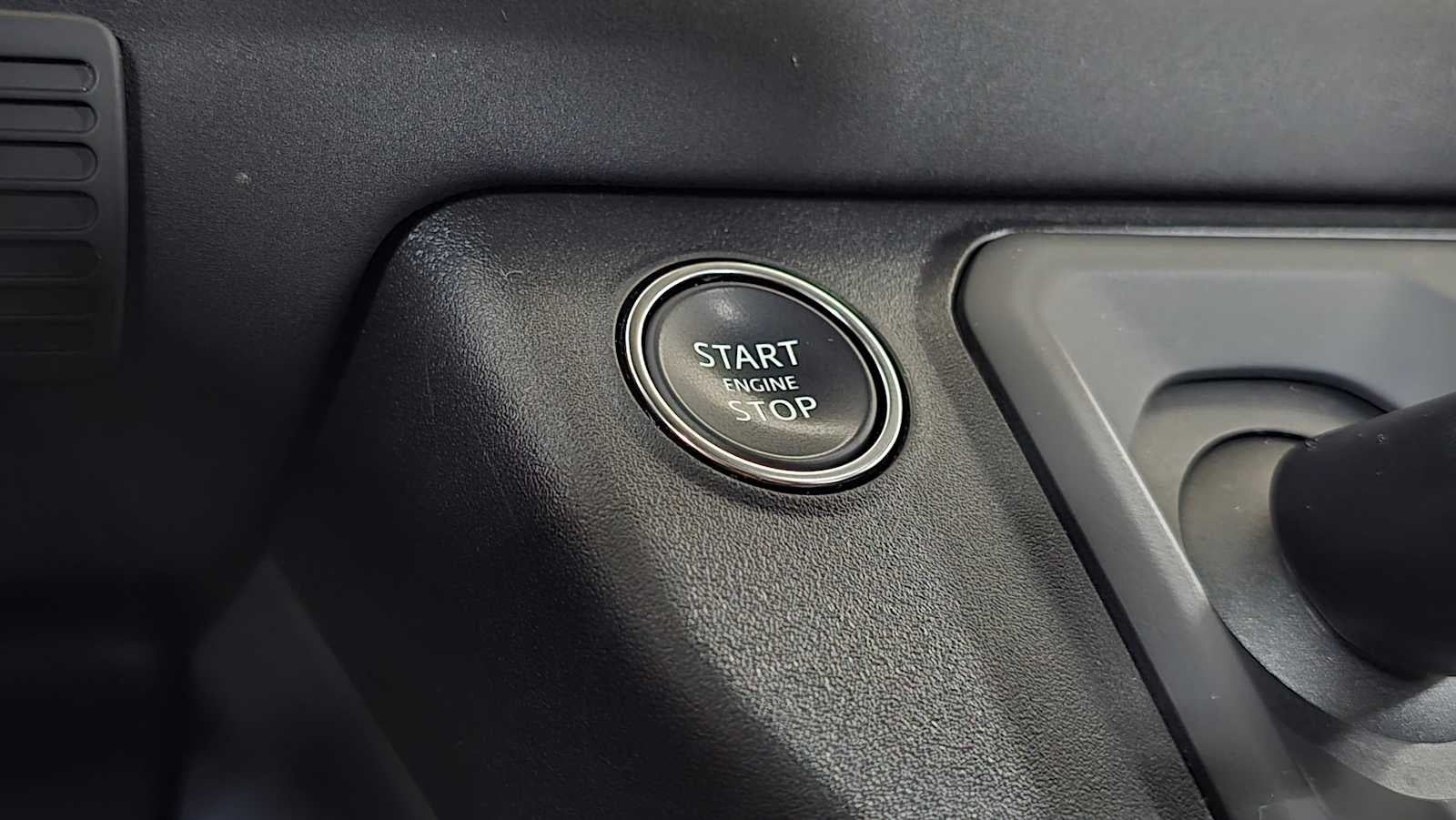 2023 Land Rover Defender X-Dynamic SE