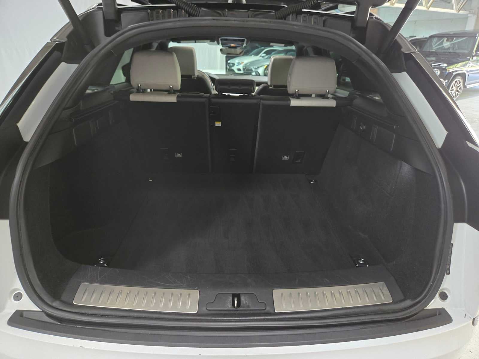 2019 Land Rover Range Rover Velar R-Dynamic HSE