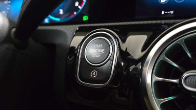 2022 Mercedes-Benz A 220 A 220