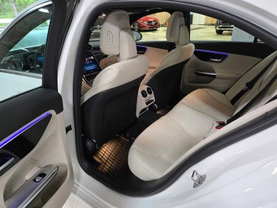 2026 Mercedes-Benz C 300 4MATIC® Sedan