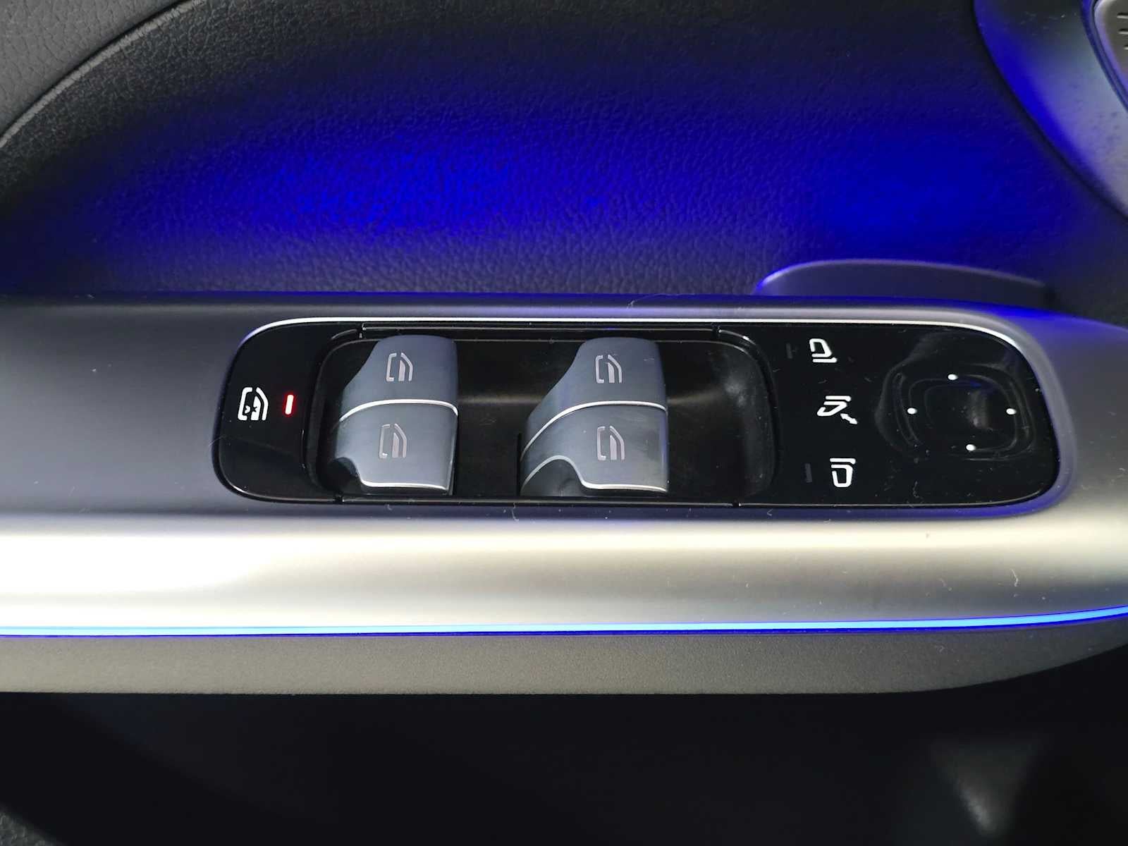 2025 Mercedes-Benz C 300 4MATIC® Sedan