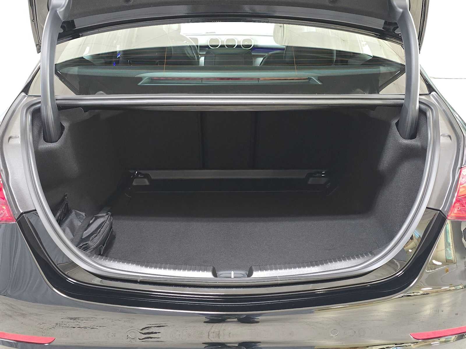 2026 Mercedes-Benz C 300 4MATIC® Sedan