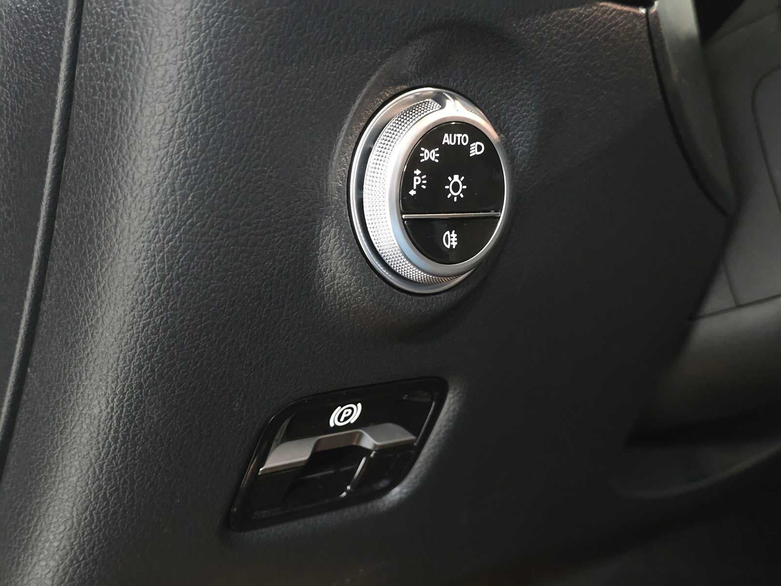 2026 Mercedes-Benz C 300 4MATIC® Sedan