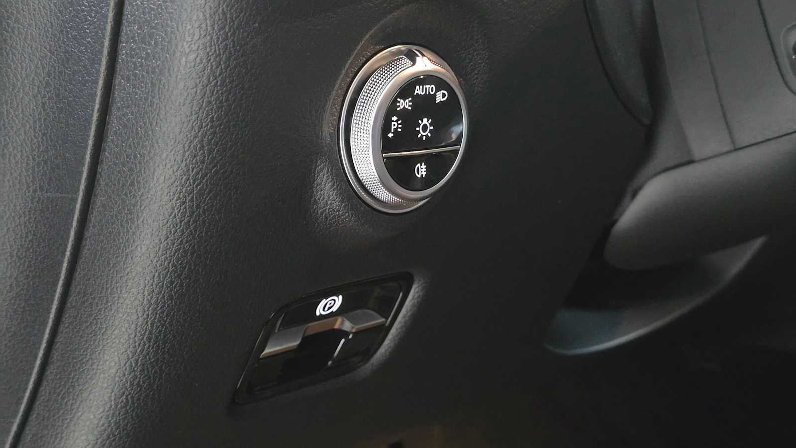2026 Mercedes-Benz C 300 4MATIC® Sedan