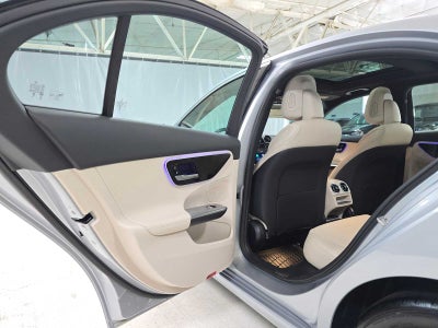 2026 Mercedes-Benz C 300 4MATIC® Sedan