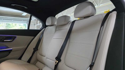 2025 Mercedes-Benz C 300 C 300