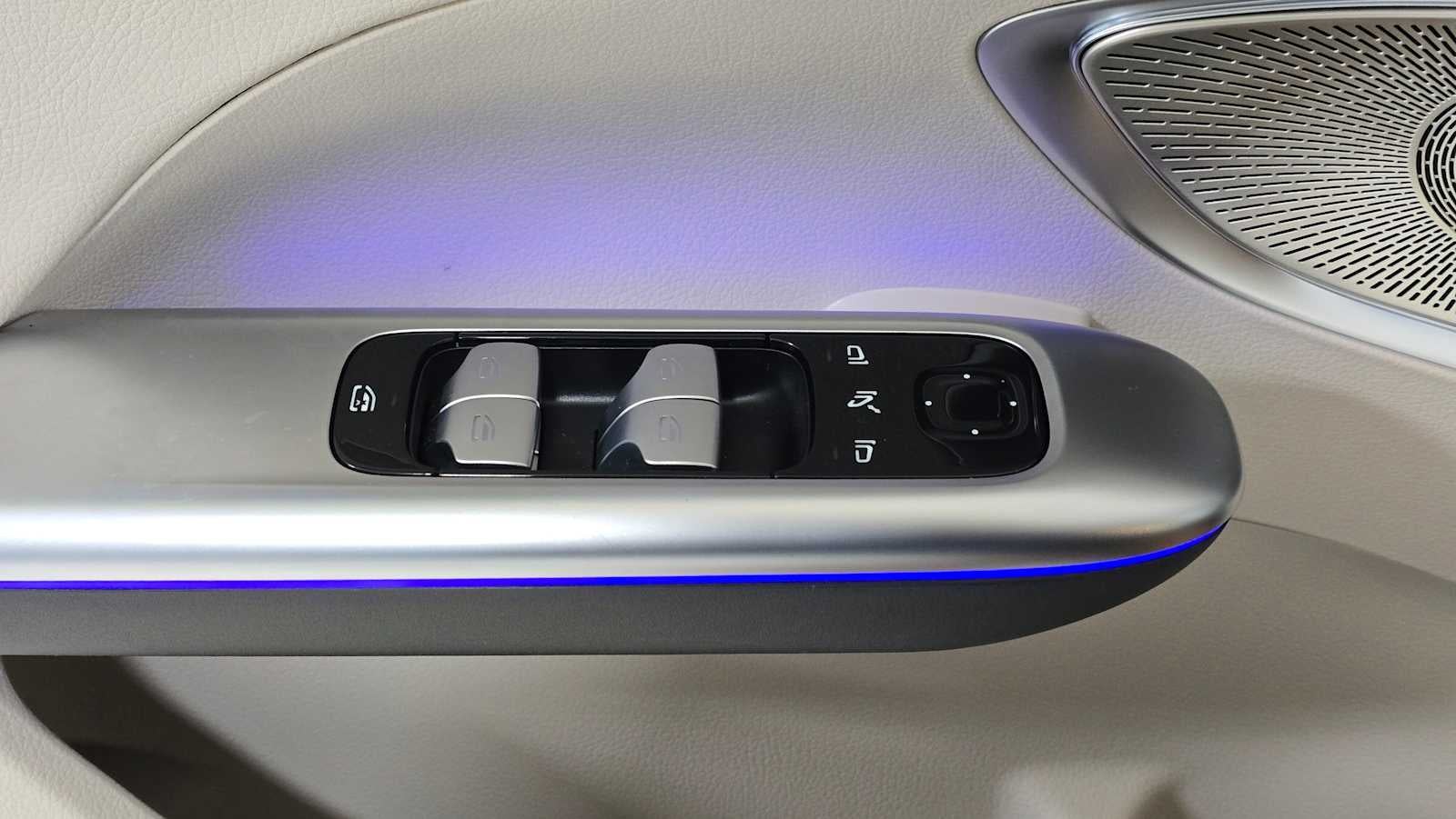 2025 Mercedes-Benz C 300 C 300