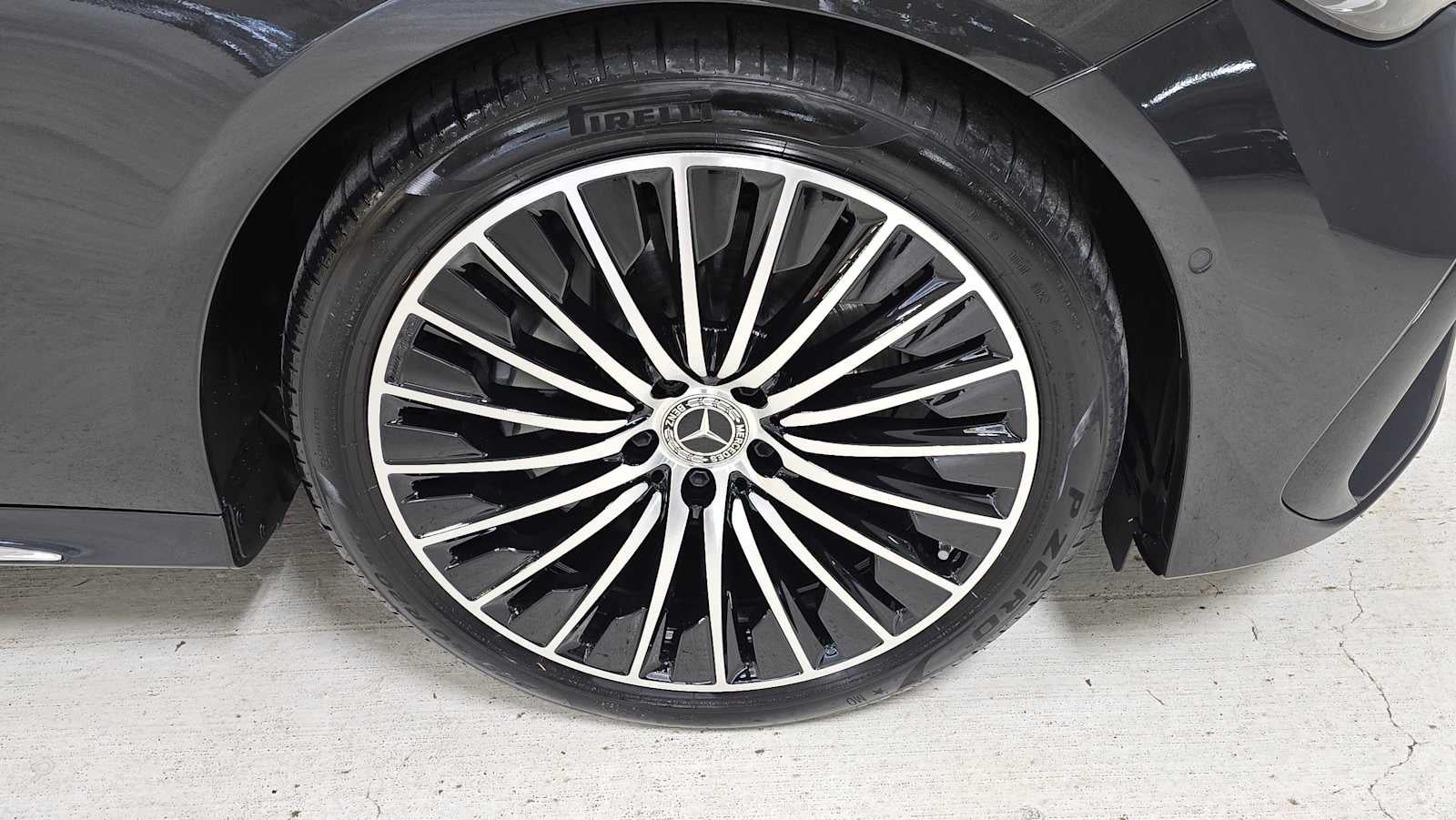 2025 Mercedes-Benz E-Class E 350