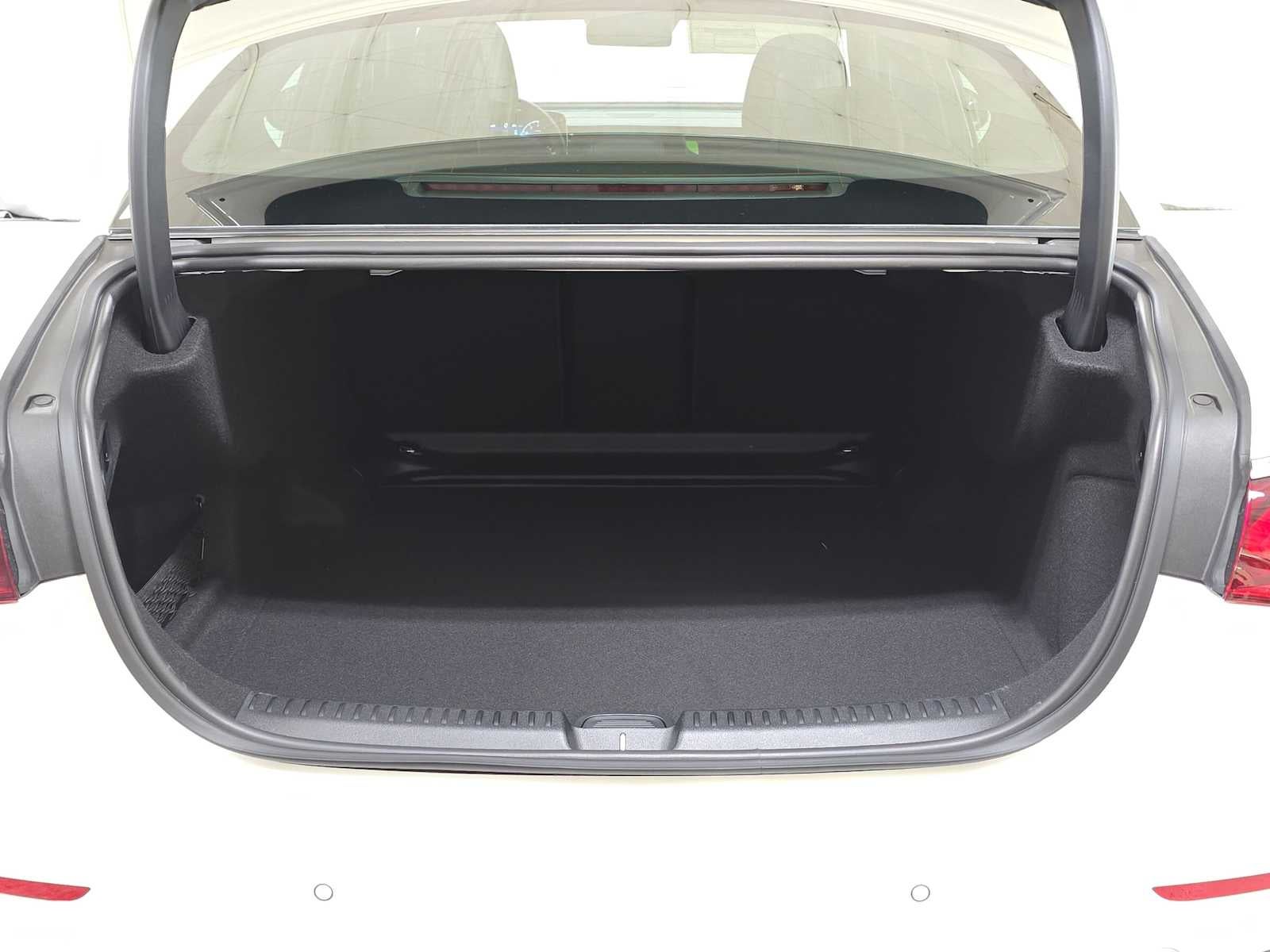 2026 Mercedes-Benz E 350 4MATIC® Sedan