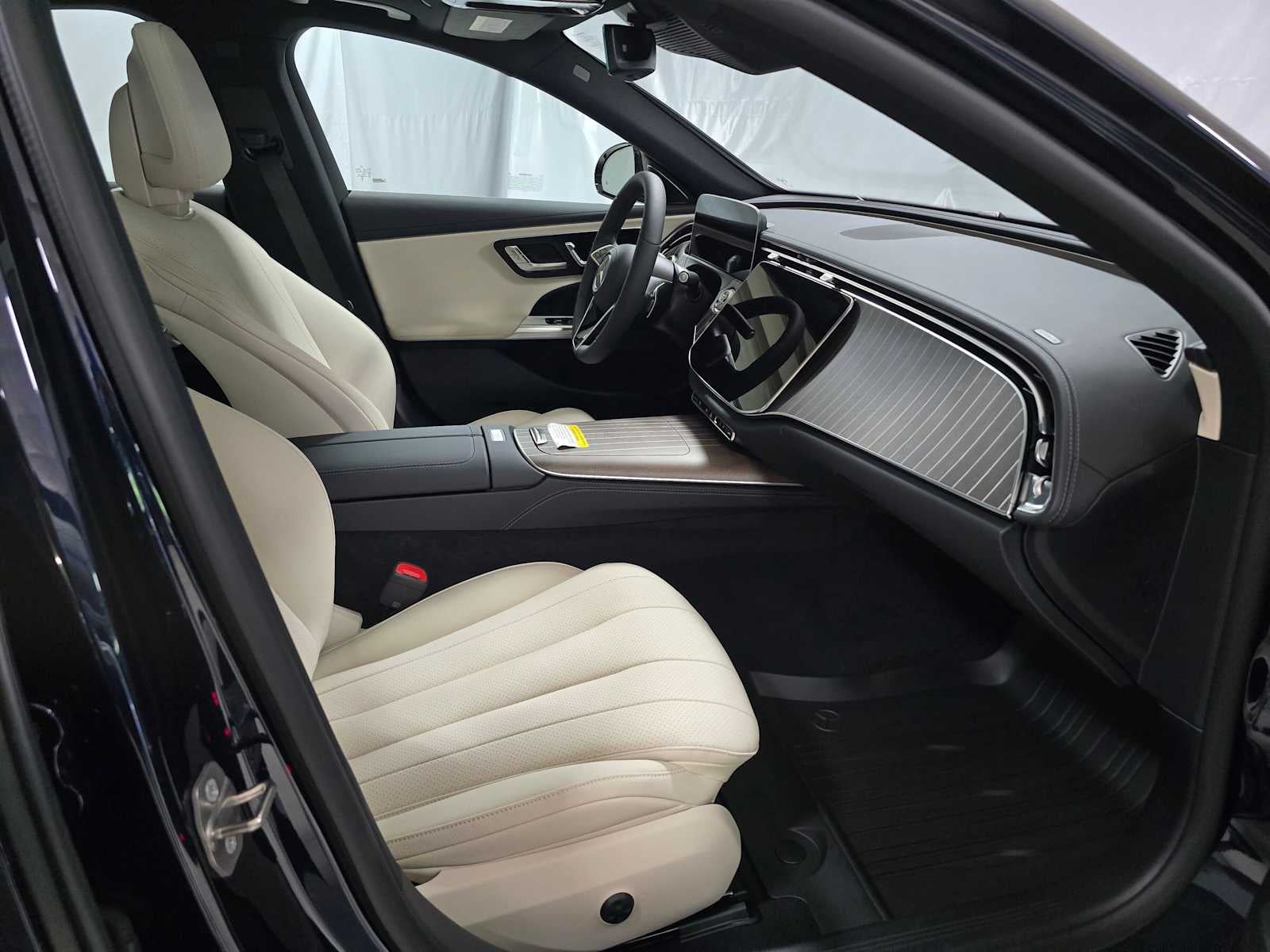 2027 Mercedes-Benz E 350 4MATIC® Sedan