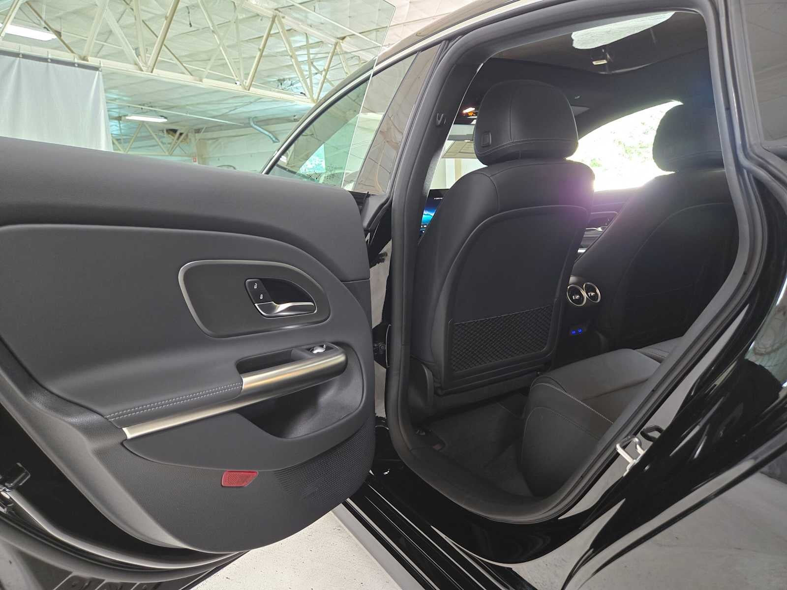 2027 Mercedes-Benz CLA 220 Hybrid FWD
