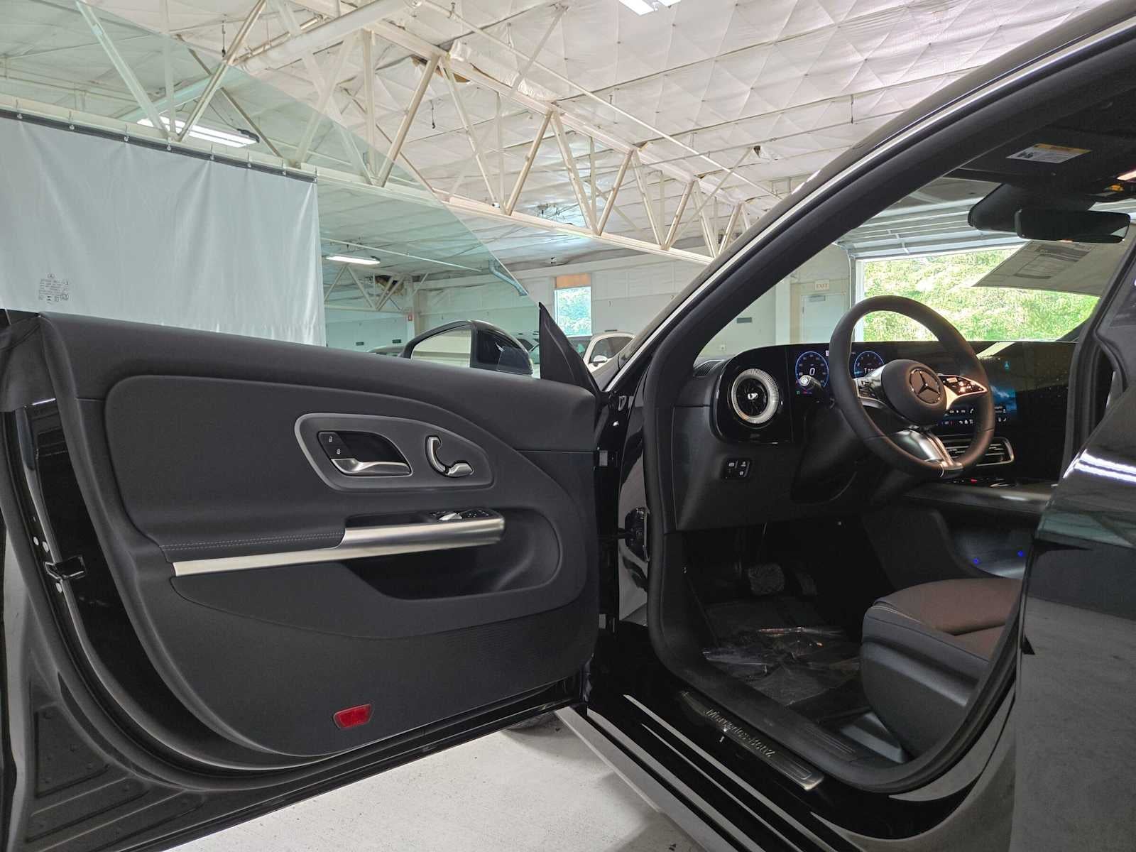 2027 Mercedes-Benz CLA 220 Hybrid FWD