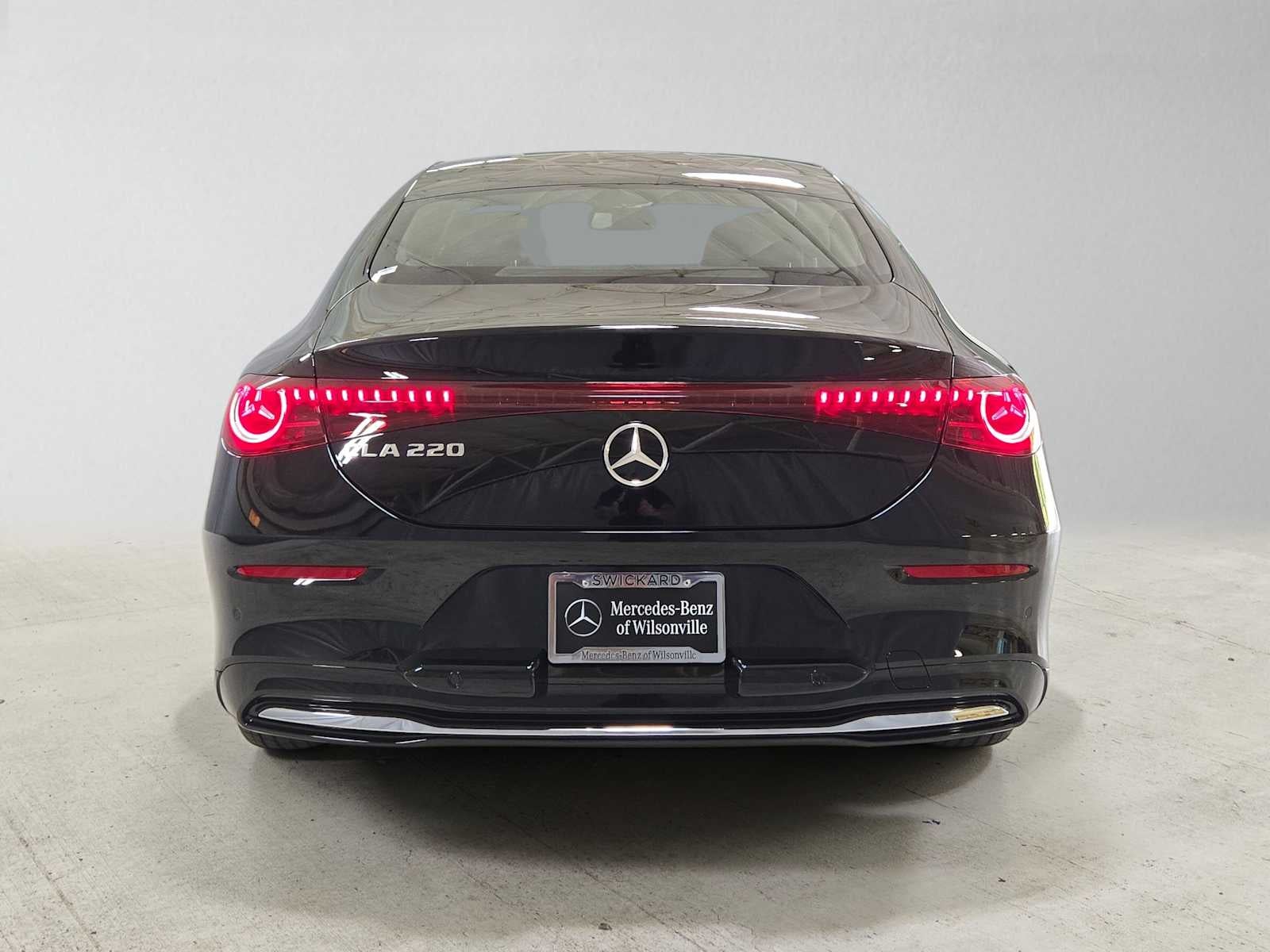 2027 Mercedes-Benz CLA 220 Hybrid FWD