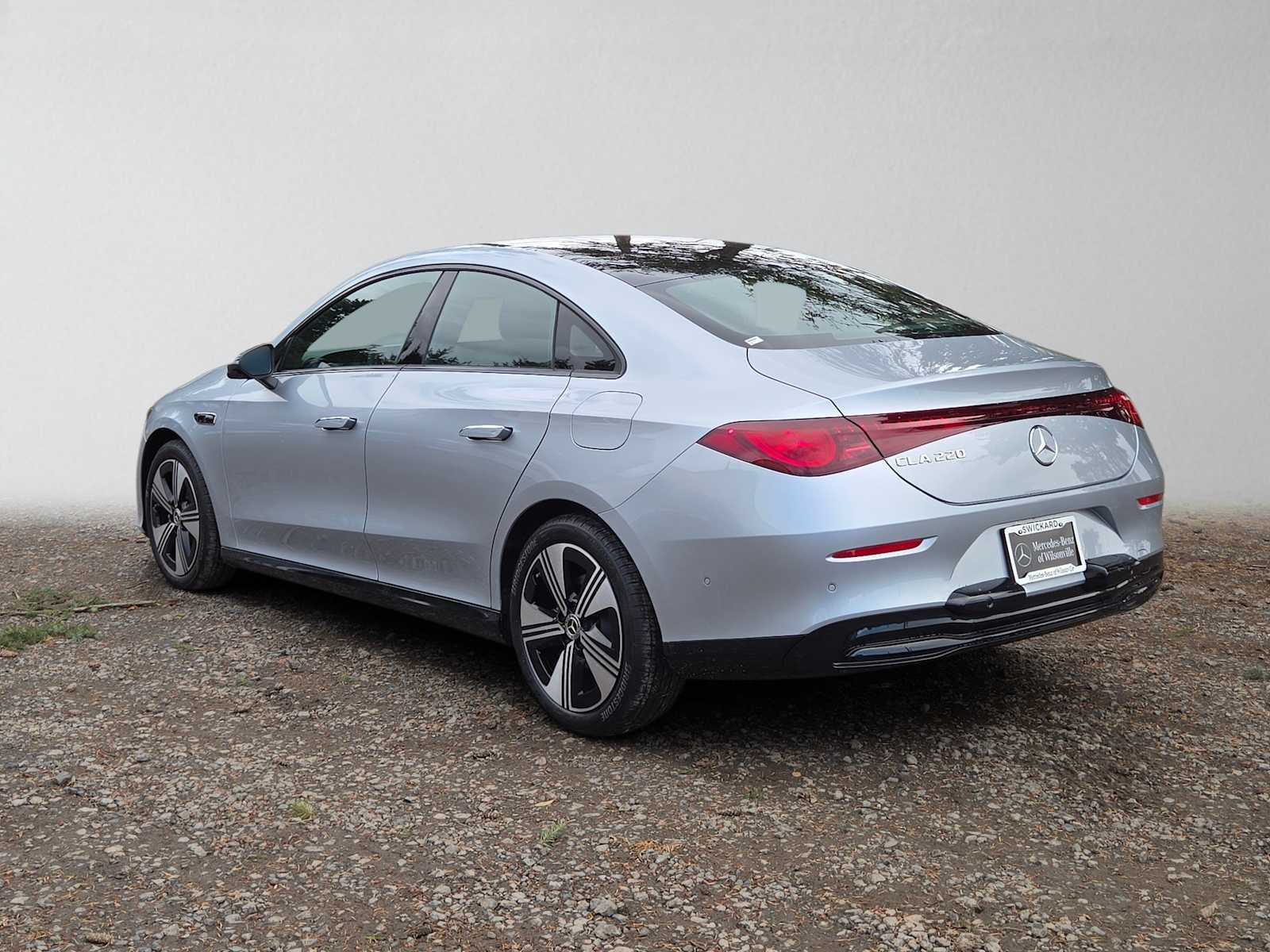 2027 Mercedes-Benz CLA 220 Hybrid FWD